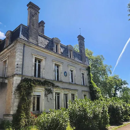 Villa Manoir, Vaste Parc Arbore