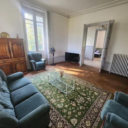Willa Manoir, Vaste Parc Arbore Montbron